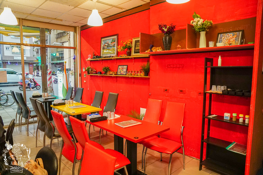 普佳印度料理餐廳|高雄印度人開的隱藏版道地印度料理餐廳!超濃郁的銷魂咖哩搭米飯或手工烤餅超美味!