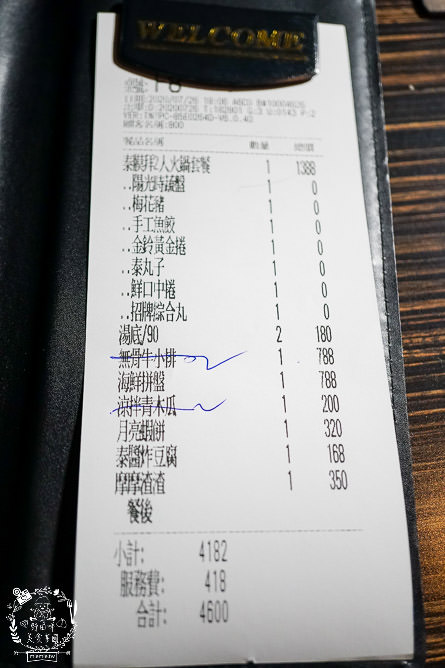 高雄超人氣屋頂海洋餐廳回歸囉!迷幻繽紛的華麗餐酒館!泰式火鍋超澎湃~