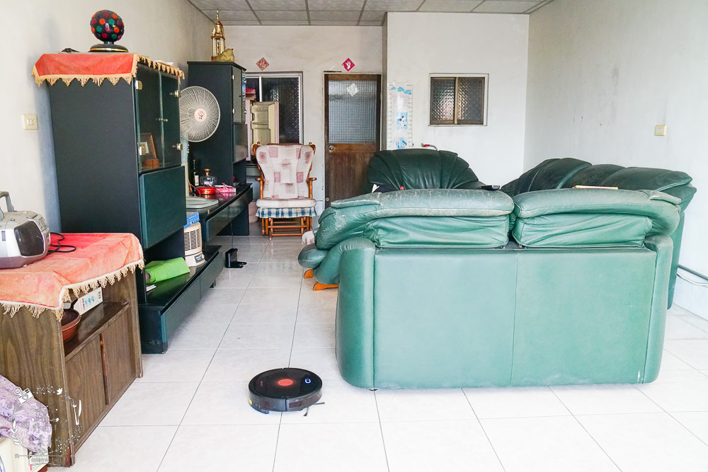 SANSUI山水 智能掃地機器人開箱!支援google音箱聲控超方便!陀螺儀路徑導航清掃超智能!獨立集塵盒跟水箱