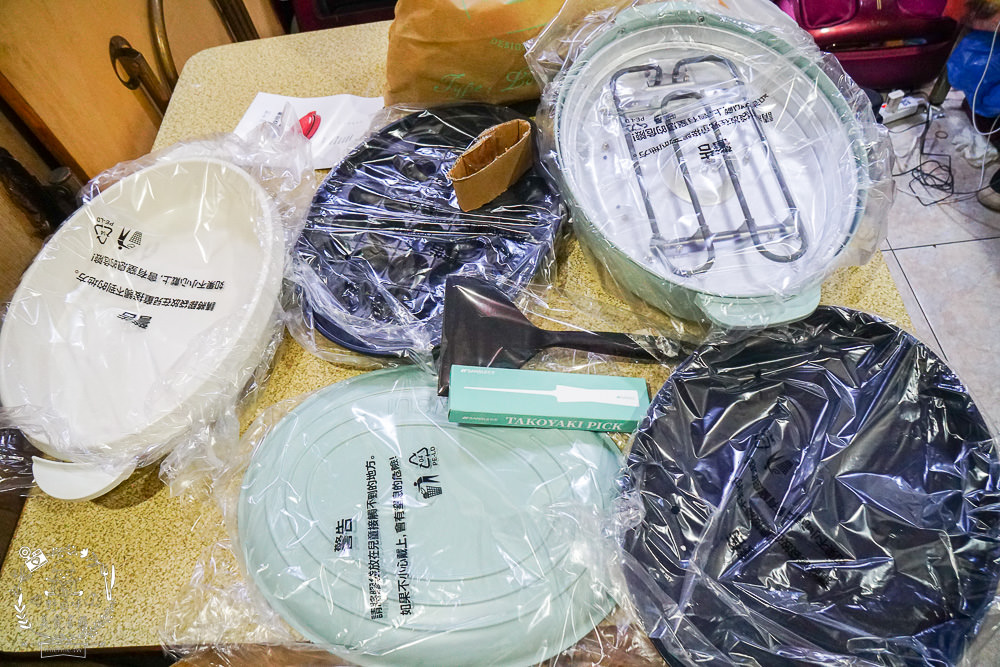 SANSUI 山水多功能電烤盤開箱!SGS檢驗合格的陶瓷塗層深鍋+烤盤+章魚燒烤盤|盤面大容量深|U型管導熱快 - 第3張圖 SANSUI 山水多功能電烤盤開箱!SGS檢驗合格的陶瓷塗層深鍋+烤盤+章魚燒烤盤|盤面大容量深|U型管導熱快