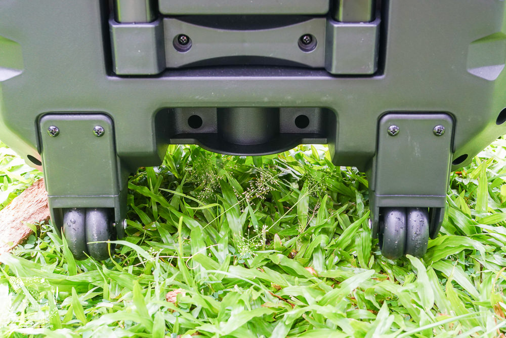 SANSUI 山水 行動KTV(SKTV-T888)開箱!15吋觸控螢幕高畫質|支援WIFI上網跟APP點歌下載|拉桿設計帶出門超方便