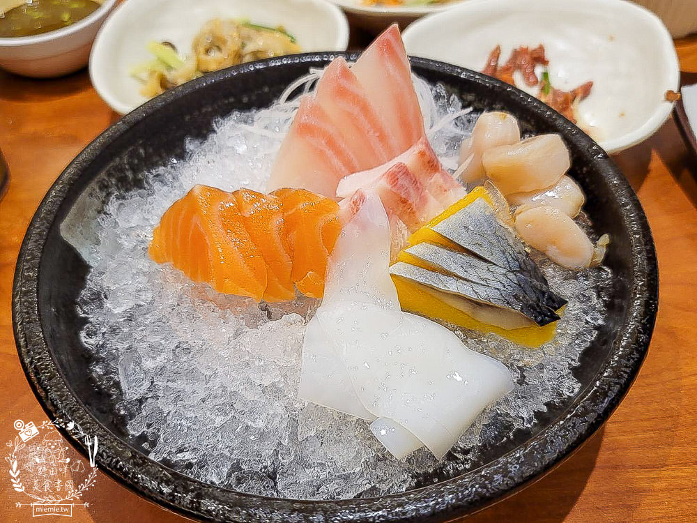 高雄日本料理吃到飽[SOTO日本家庭料理]多種生魚片握壽司等75種超人氣日式料理吃到飽!