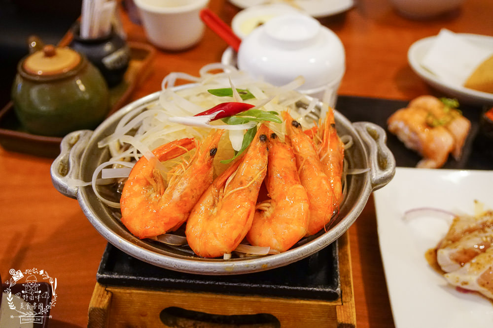 高雄日本料理吃到飽[SOTO日本家庭料理]多種生魚片握壽司等75種超人氣日式料理吃到飽!