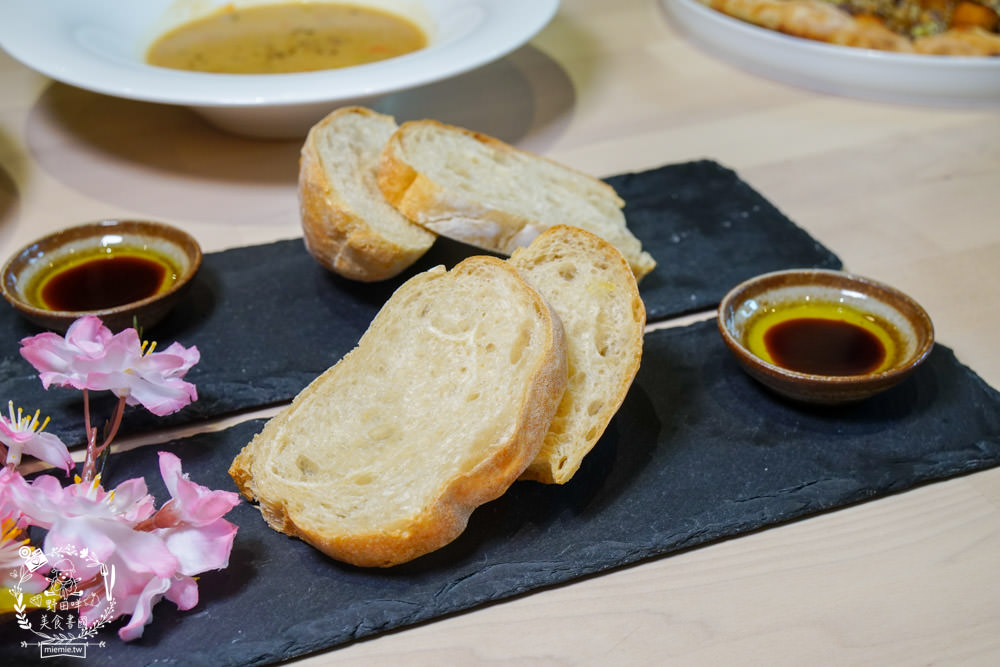 鳳山咖啡廳推薦[STORY 故事咖啡館]隱藏在巷弄的義法料理咖啡廳?愜意療癒的甜點下午茶!