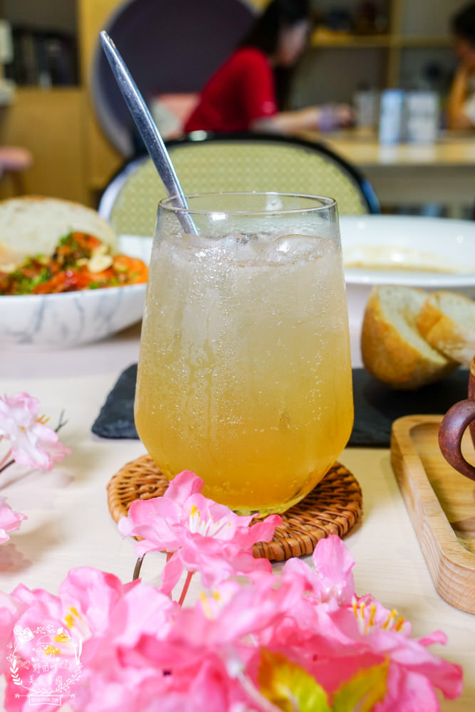 鳳山咖啡廳推薦[STORY 故事咖啡館]隱藏在巷弄的義法料理咖啡廳?愜意療癒的甜點下午茶!