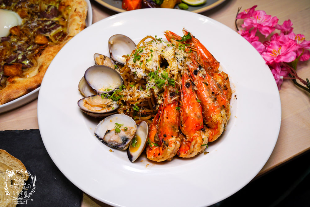 鳳山咖啡廳推薦[STORY 故事咖啡館]隱藏在巷弄的義法料理咖啡廳?愜意療癒的甜點下午茶!