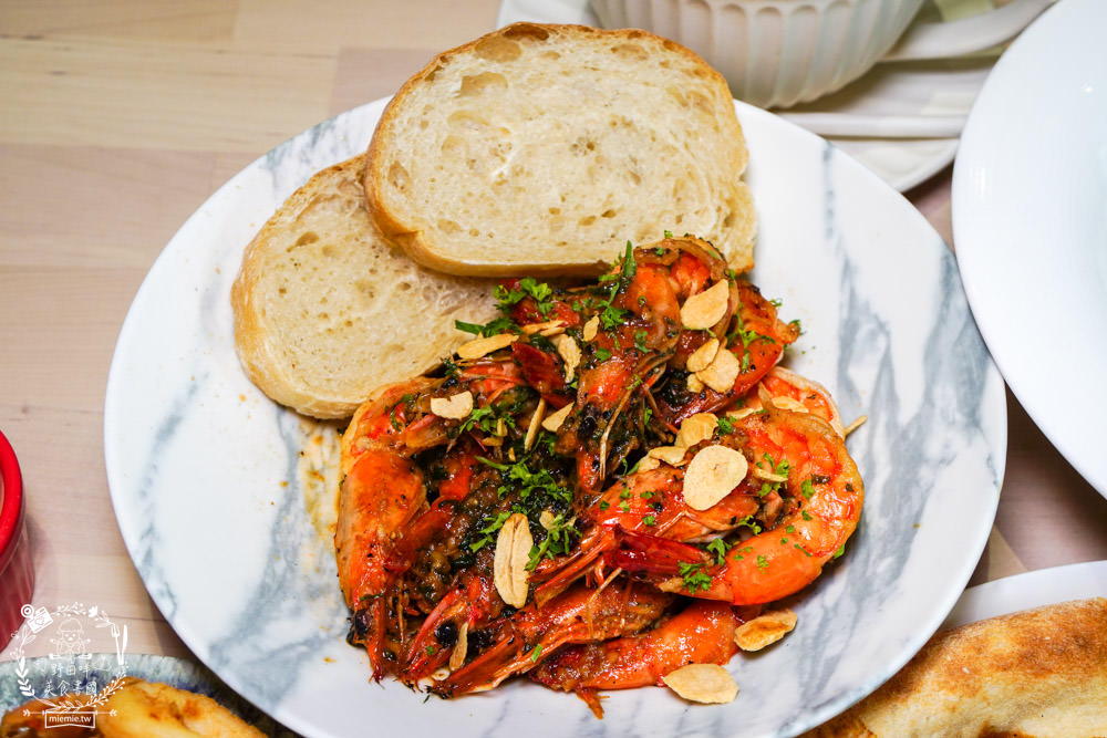 鳳山咖啡廳推薦[STORY 故事咖啡館]隱藏在巷弄的義法料理咖啡廳?愜意療癒的甜點下午茶!