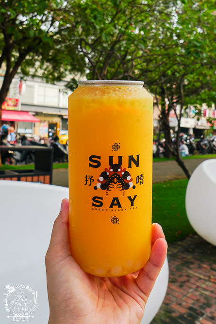 高雄[抒嗜人文茶飲SUNSAY]鳳山超浪漫露天咖啡廳!到了夜晚還會閃閃發光~