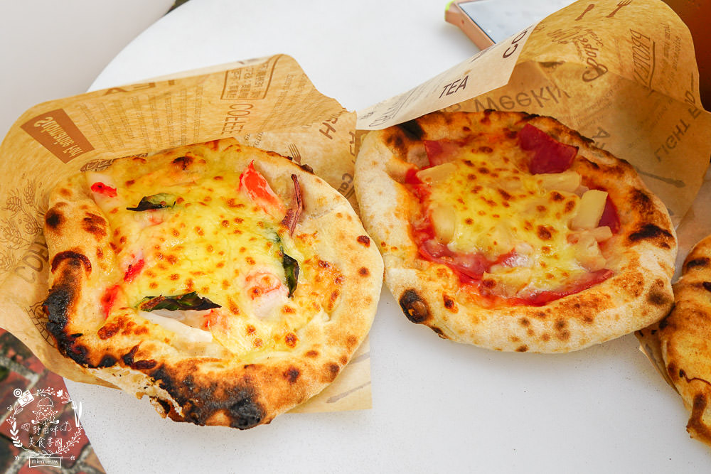 高雄[抒嗜人文茶飲SUNSAY]鳳山超浪漫露天咖啡廳!到了夜晚還會閃閃發光~