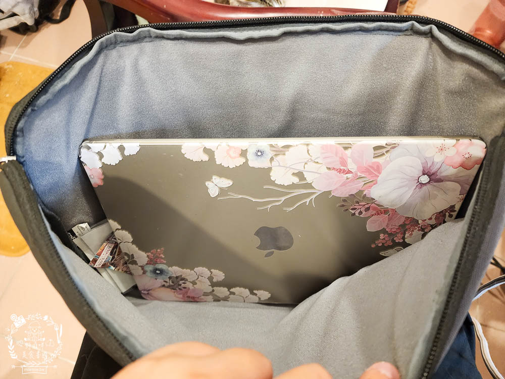 Targus Sport Rolling 15 – 15.6 吋電腦拉桿後背包TSB700|商務旅行都超方便的大容量電腦包!