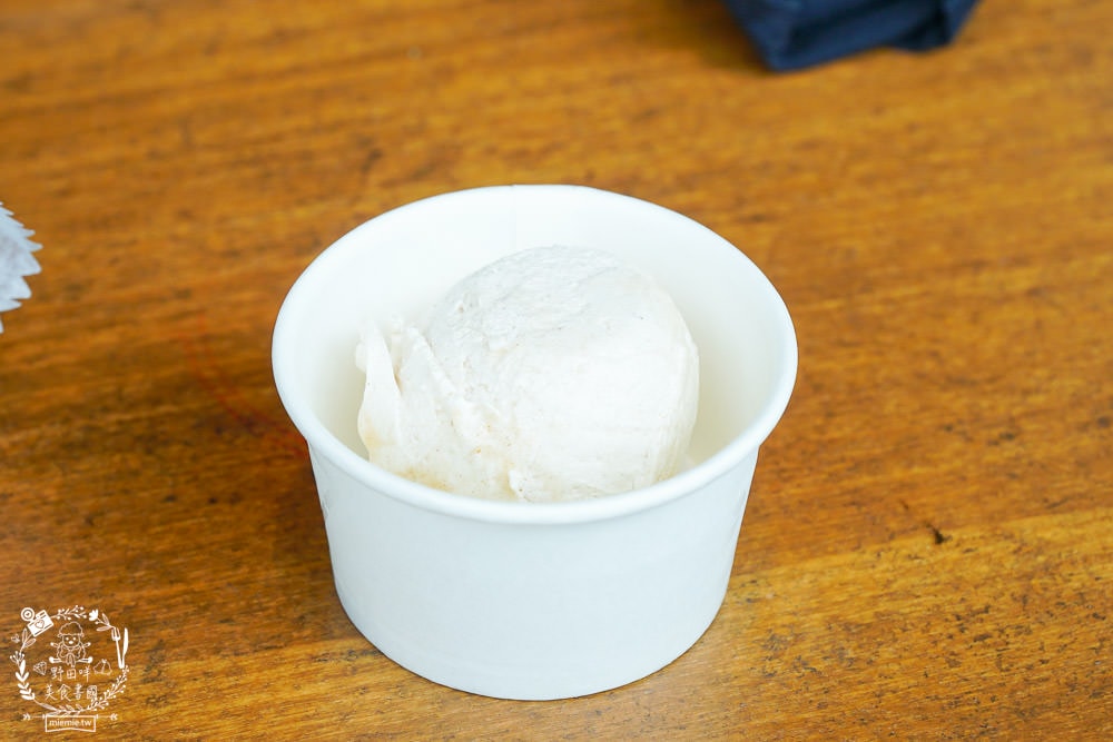 德州鮮切牛排Texas Roadhouse美國連鎖牛排店全亞洲第一間在台北微風松高店!超厲害鮮切冷藏牛肉剛開幕常常訂不到位?