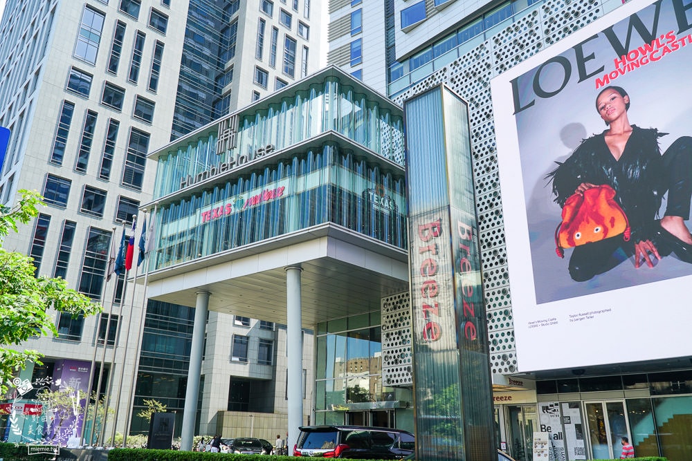 德州鮮切牛排Texas Roadhouse美國連鎖牛排店全亞洲第一間在台北微風松高店!超厲害鮮切冷藏牛肉剛開幕常常訂不到位?