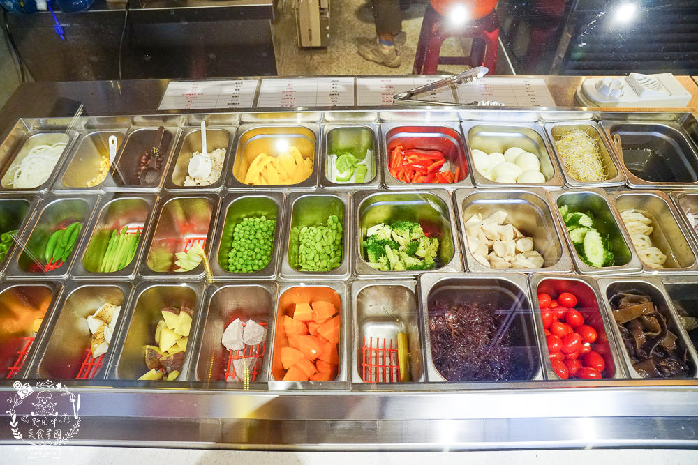 To Be Smoothie綠果昔、沙拉、輕食餐廳|文山特區超夢幻網美餐廳!浪漫粉色系沙拉輕食店！