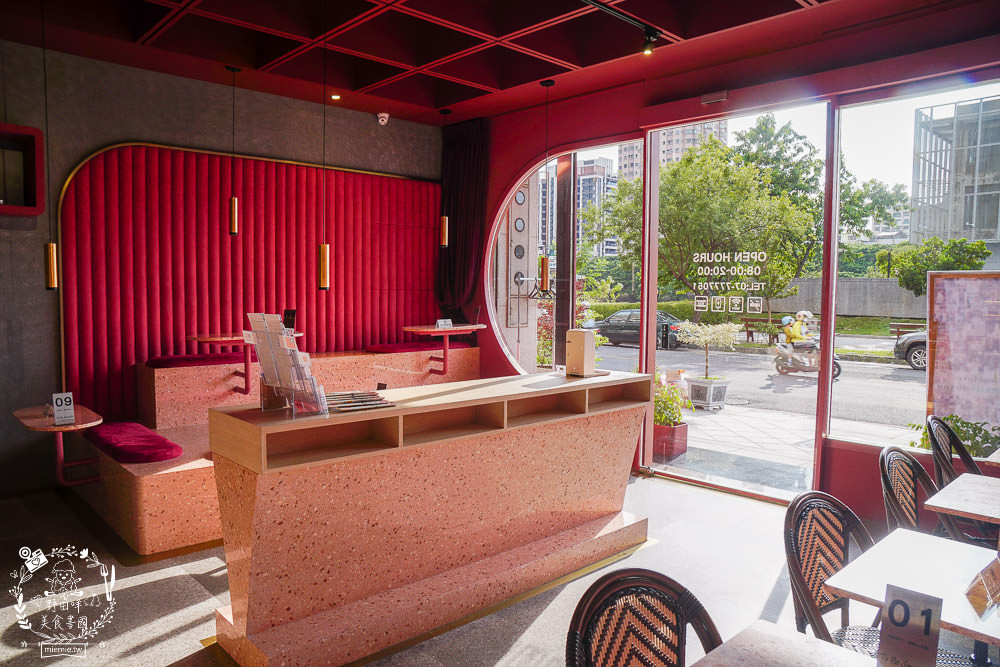 To Be Smoothie綠果昔、沙拉、輕食餐廳|文山特區超夢幻網美餐廳!浪漫粉色系沙拉輕食店！