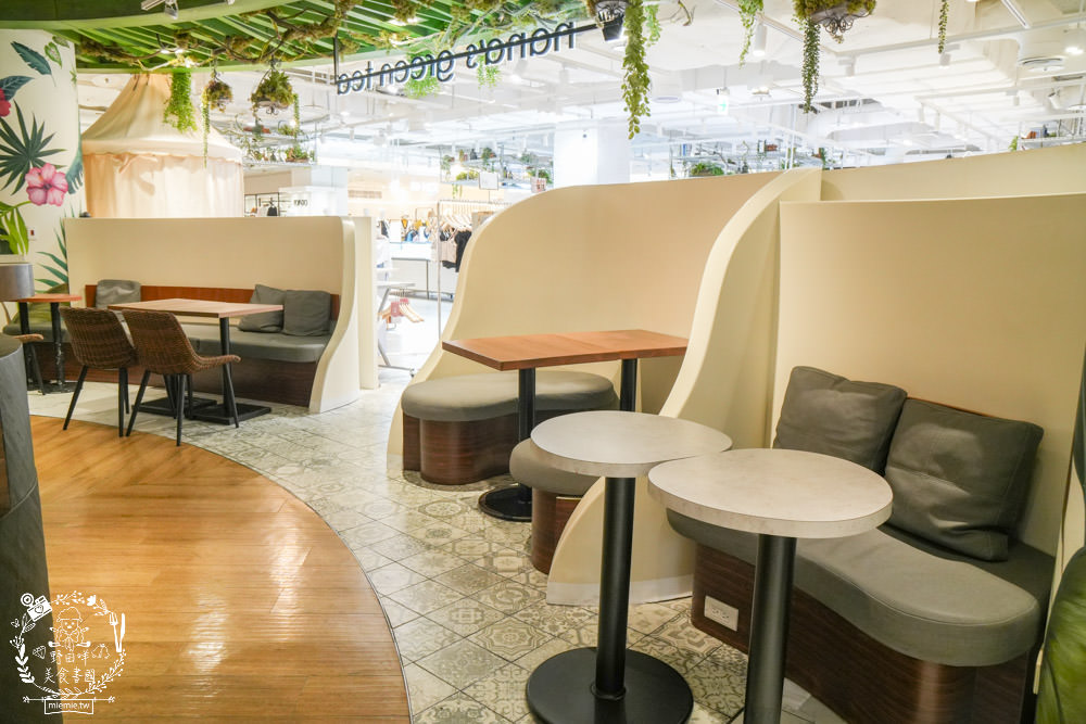 高雄nana’s green tea漢神巨蛋店!抹茶控不用飛日本就可以吃到的抹茶名店!連平日都座無虛席唷~